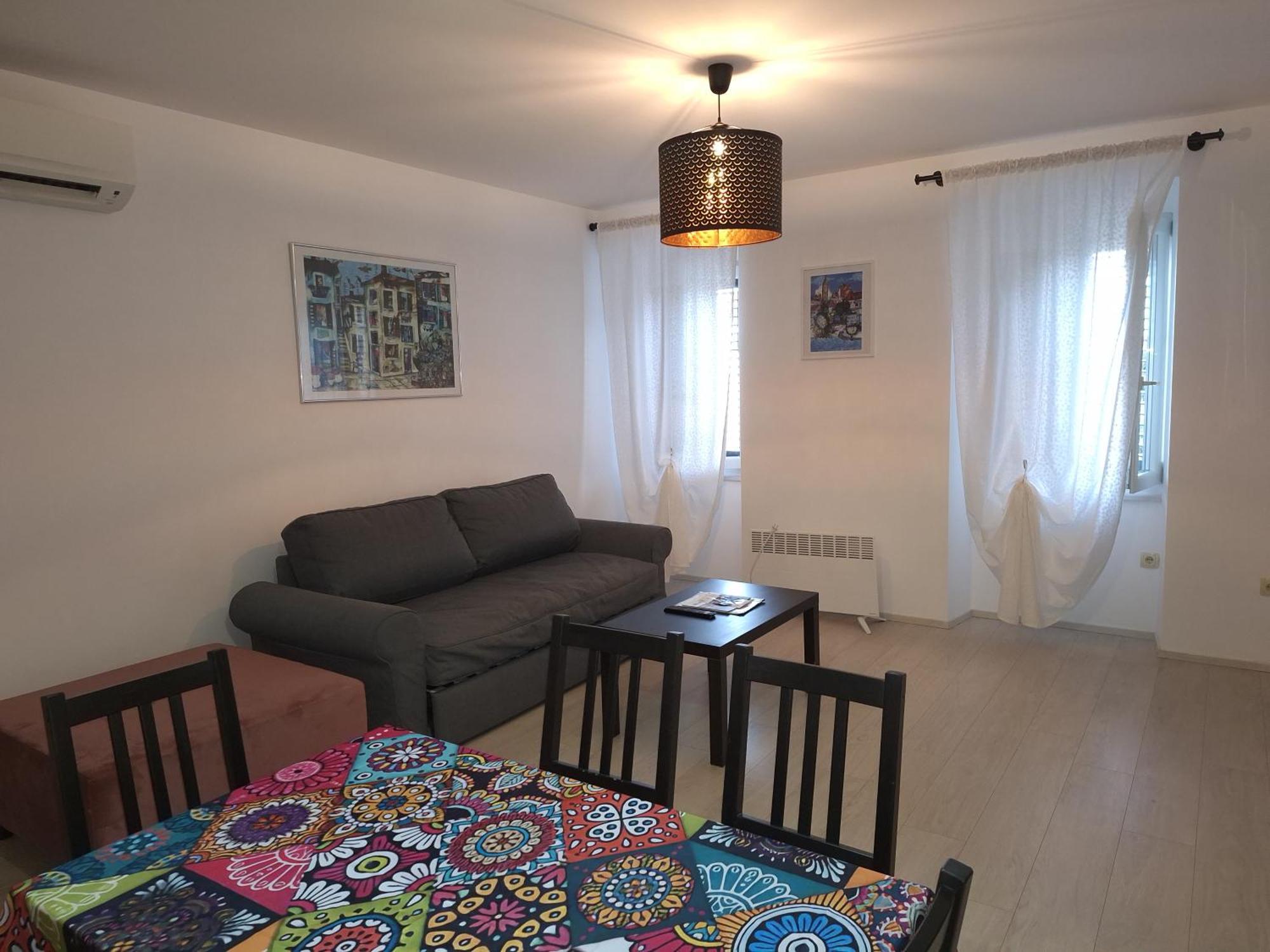 לובראן Apartments Knezgrad מראה חיצוני תמונה