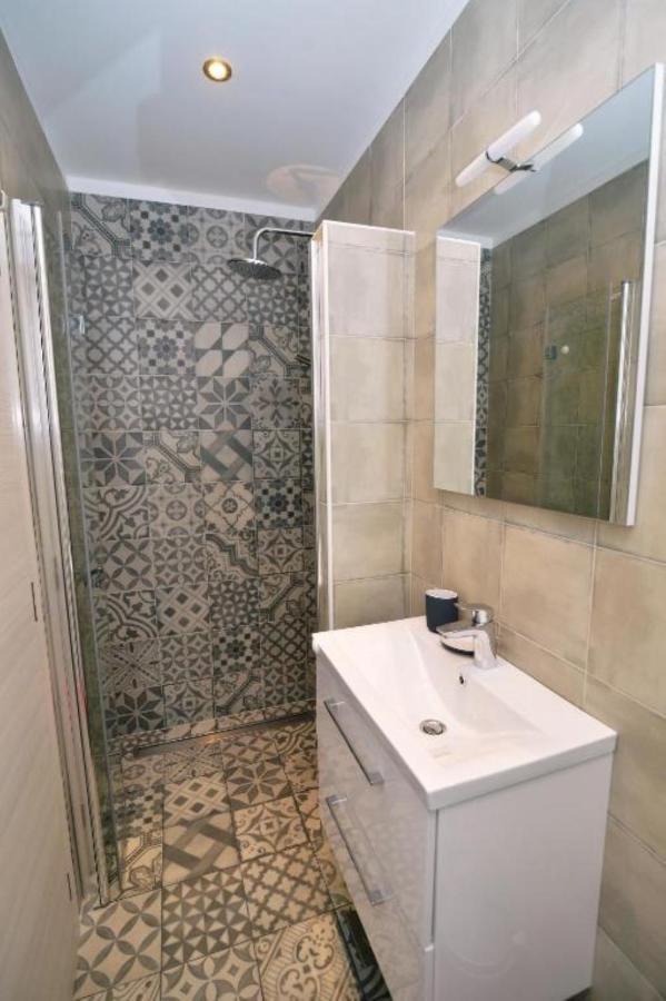 לובראן Apartments Knezgrad מראה חיצוני תמונה